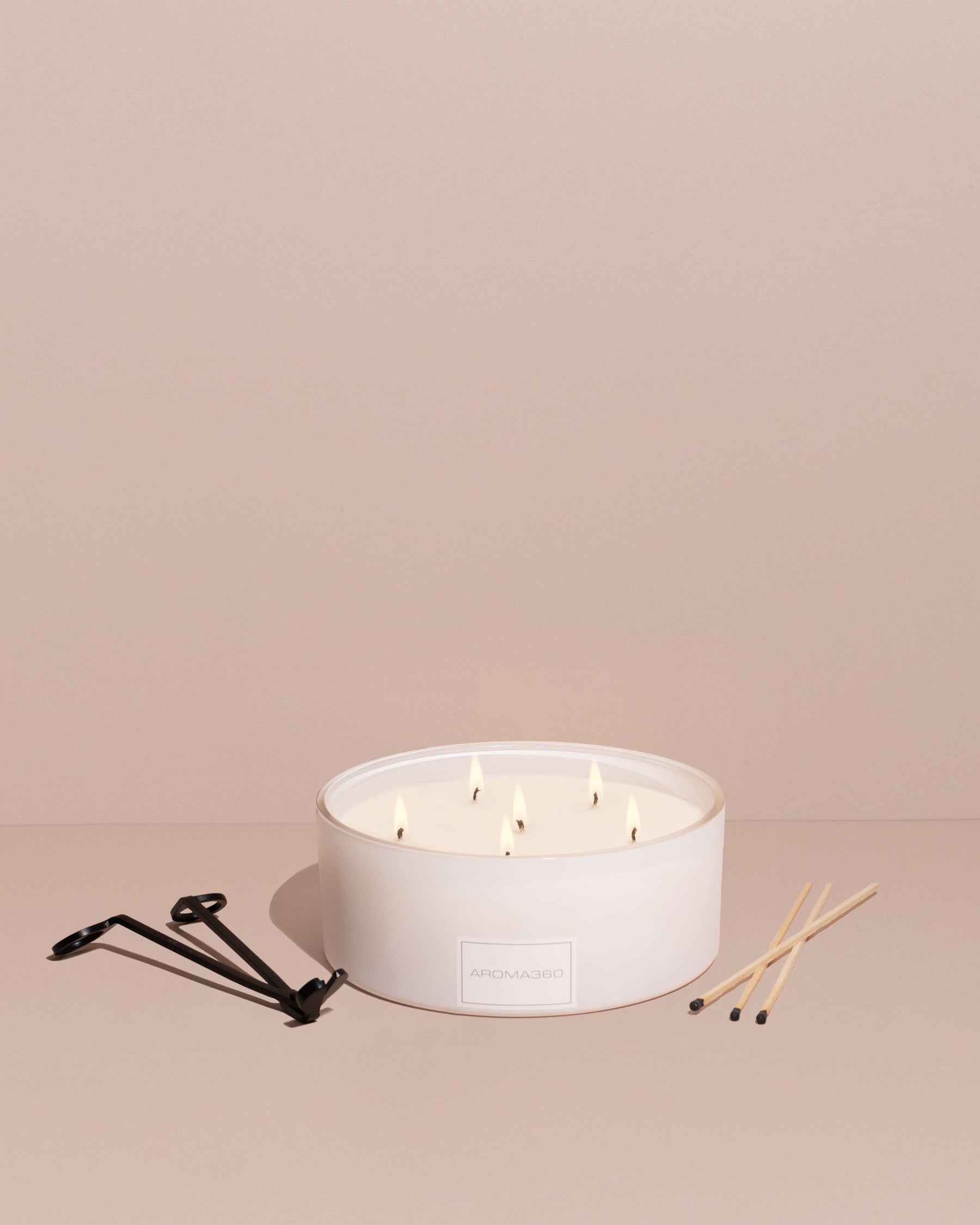 Iris 6-Wick Candle